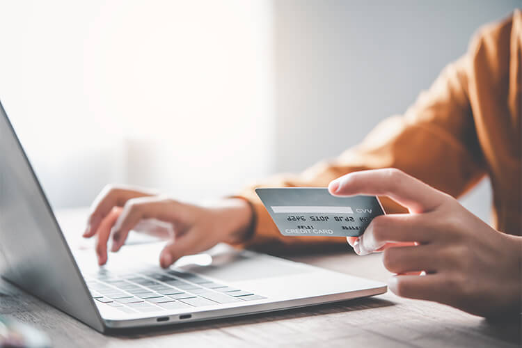 Importancia de ahorrar dinero